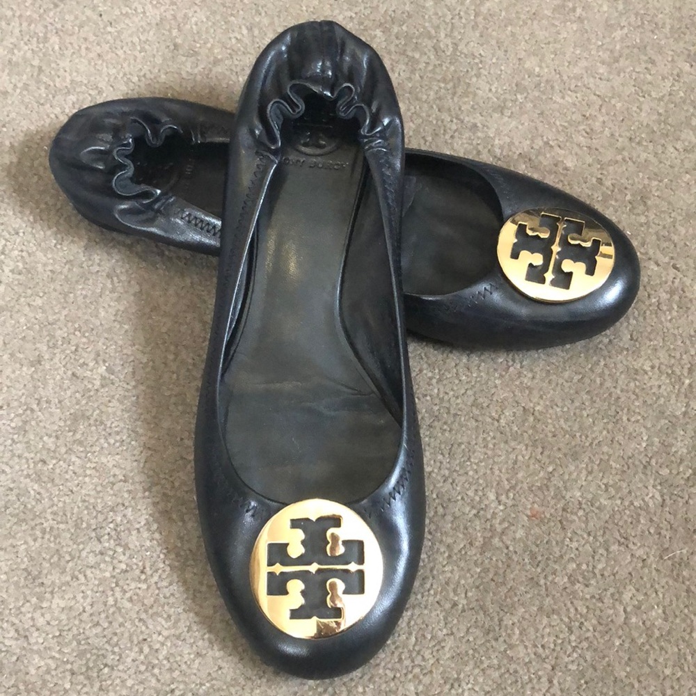 Black and Gold Tory Burch Reva Flat sz 12